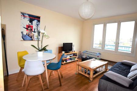 Louer Appartement 4 pièces 64 m²