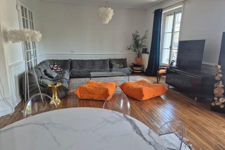 Louer Appartement 5 pièces 147 m²